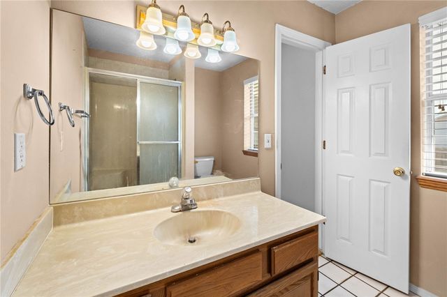 1809 S 14th Street, Rogers, AR 72758