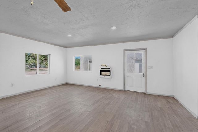 2806 Highway 47, Los Lunas, NM 87031