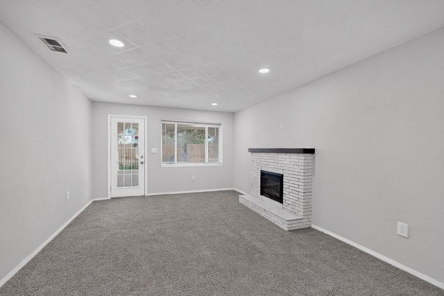 2806 Highway 47, Los Lunas, NM 87031