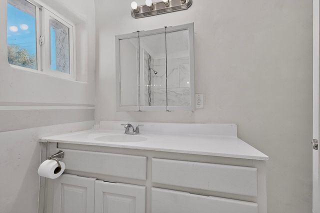 2806 Highway 47, Los Lunas, NM 87031