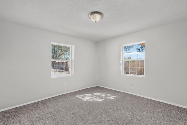 2806 Highway 47, Los Lunas, NM 87031