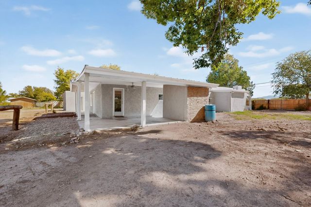 2806 Highway 47, Los Lunas, NM 87031
