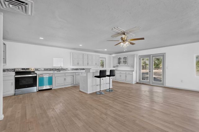 2806 Highway 47, Los Lunas, NM 87031
