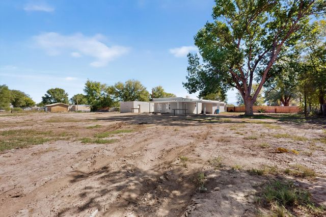 2806 Highway 47, Los Lunas, NM 87031