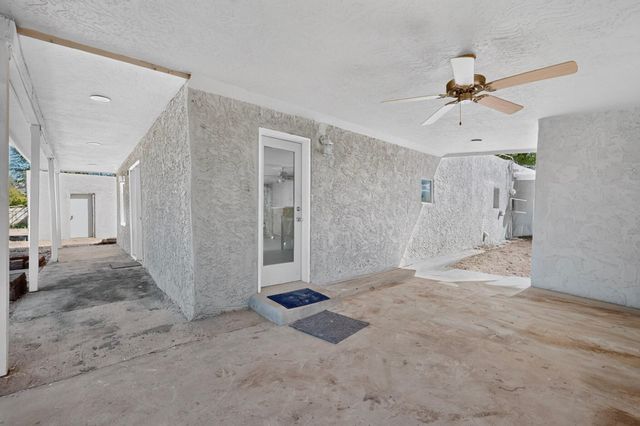 2806 Highway 47, Los Lunas, NM 87031