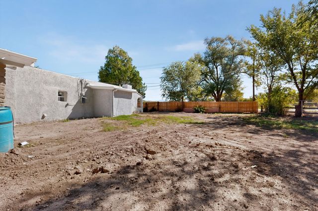 2806 Highway 47, Los Lunas, NM 87031