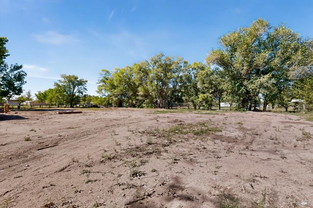 2806 Highway 47, Los Lunas, NM 87031