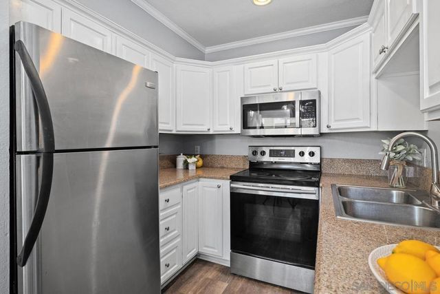 4050 Porte La Paz 44, San Diego, CA 92122