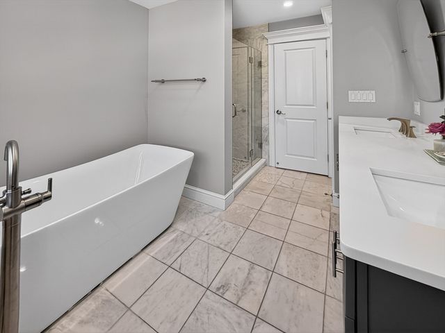 16 Walsh Road, Bedford, MA 01730