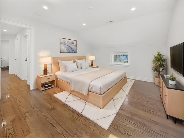 16 Walsh Road, Bedford, MA 01730