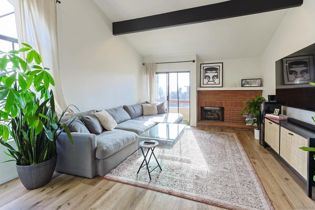 1118 Fresno St 1, San Diego, CA 92111