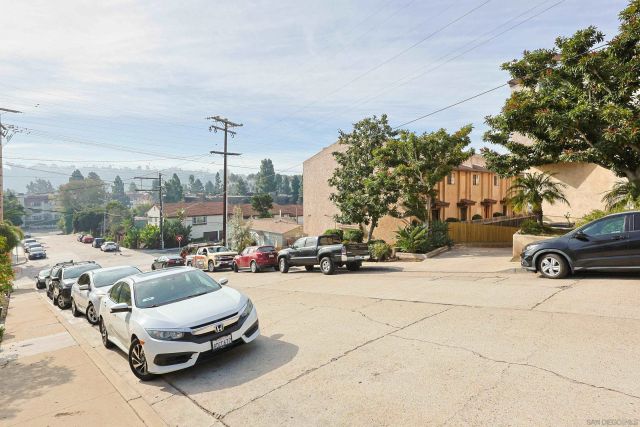 1118 Fresno St 1, San Diego, CA 92111