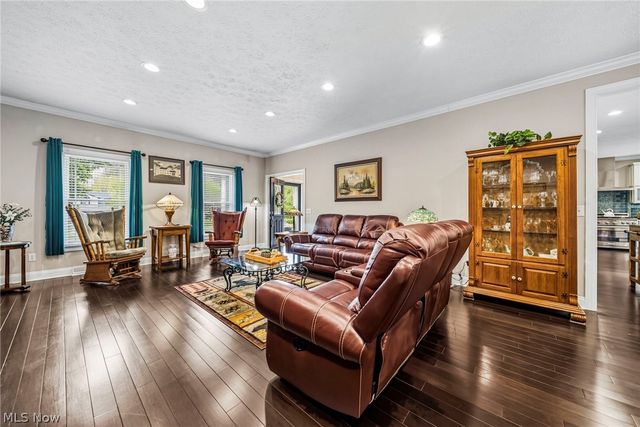 2087 Chimney Ridge Drive, Madison, OH 44057