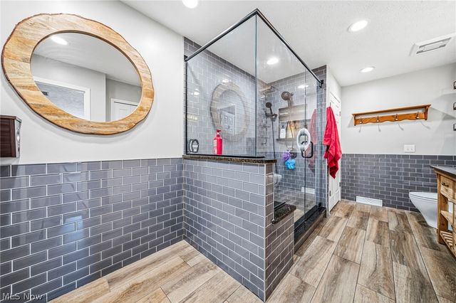 2087 Chimney Ridge Drive, Madison, OH 44057