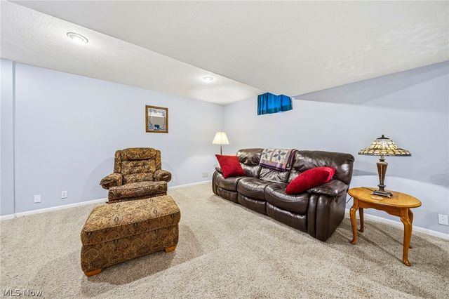 2087 Chimney Ridge Drive, Madison, OH 44057