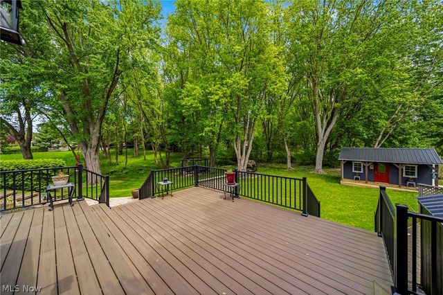 2087 Chimney Ridge Drive, Madison, OH 44057