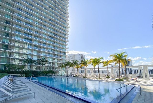 79 SW 12th St 1102-S, Miami, FL 33130