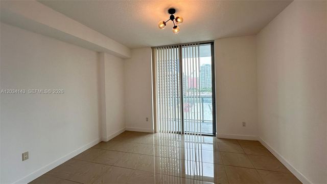 79 SW 12th St 1102-S, Miami, FL 33130