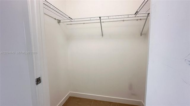 79 SW 12th St 1102-S, Miami, FL 33130