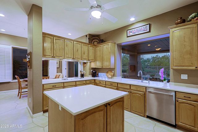 6249 E AMBER SUN Drive, Scottsdale, AZ 85266
