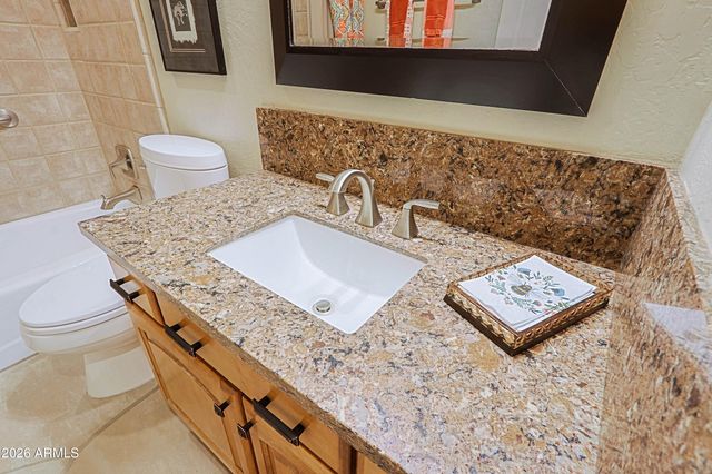 6249 E AMBER SUN Drive, Scottsdale, AZ 85266