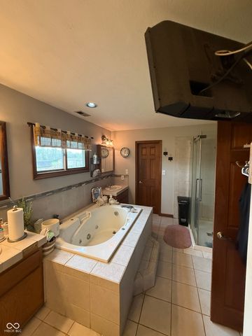 668 N 300 W, Greenfield, IN 46140