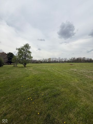 668 N 300 W, Greenfield, IN 46140