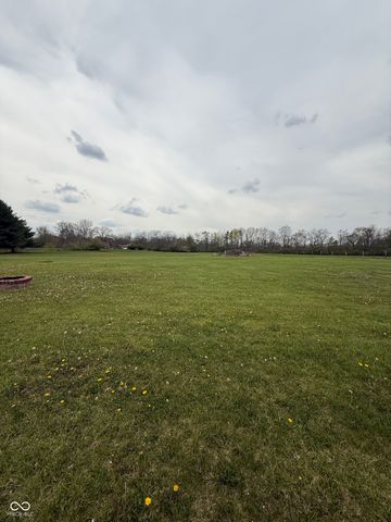 668 N 300 W, Greenfield, IN 46140