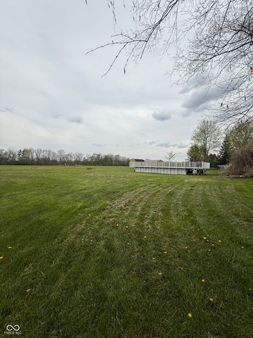 668 N 300 W, Greenfield, IN 46140