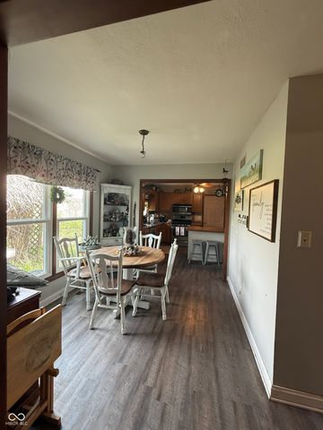668 N 300 W, Greenfield, IN 46140