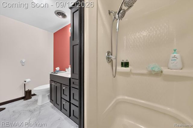4254 W Highland Road, Highland, MI 48357