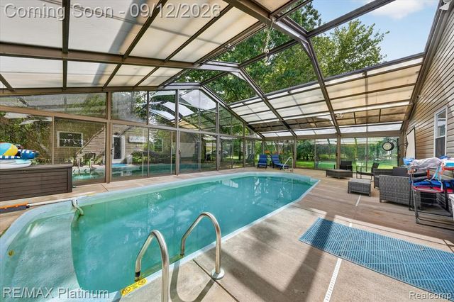 4254 W Highland Road, Highland, MI 48357