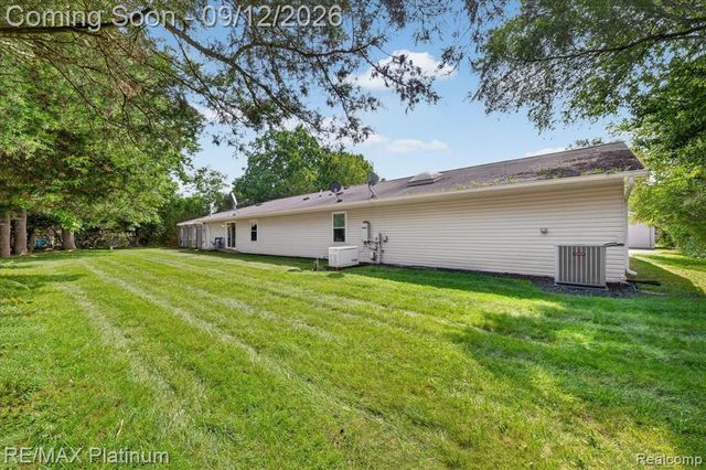 4254 W Highland Road, Highland, MI 48357