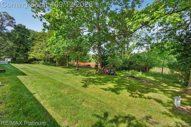 4254 W Highland Road, Highland, MI 48357