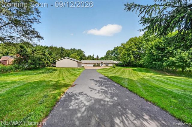 4254 W Highland Road, Highland, MI 48357