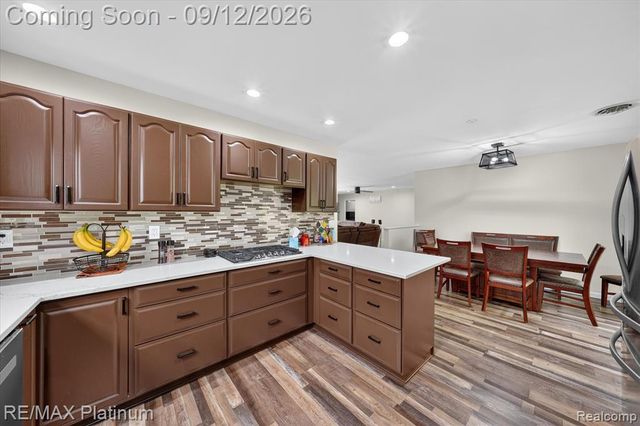 4254 W Highland Road, Highland, MI 48357