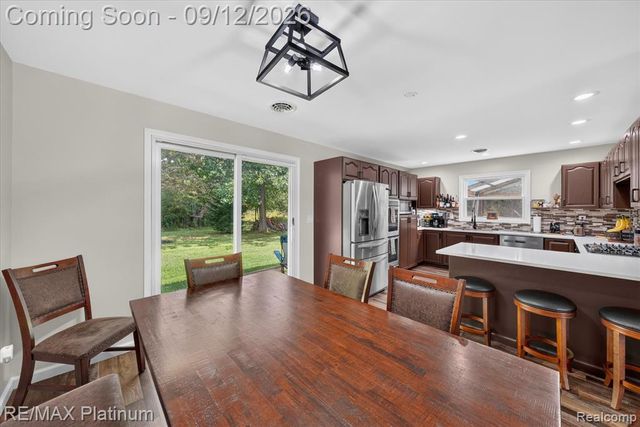4254 W Highland Road, Highland, MI 48357