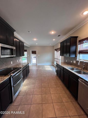 100 Cautillion Drive, Youngsville, LA 70592