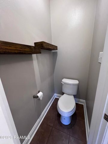 100 Cautillion Drive, Youngsville, LA 70592