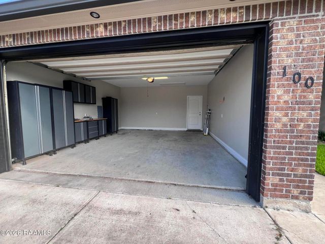 100 Cautillion Drive, Youngsville, LA 70592