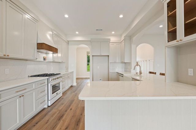 120 Quail Run Court, Decatur, TX 76234