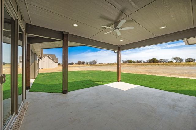 120 Quail Run Court, Decatur, TX 76234