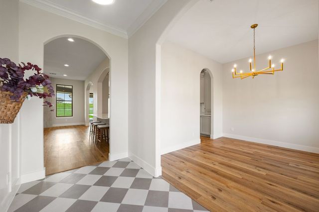 120 Quail Run Court, Decatur, TX 76234
