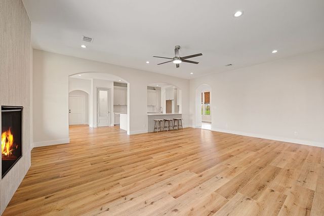 120 Quail Run Court, Decatur, TX 76234