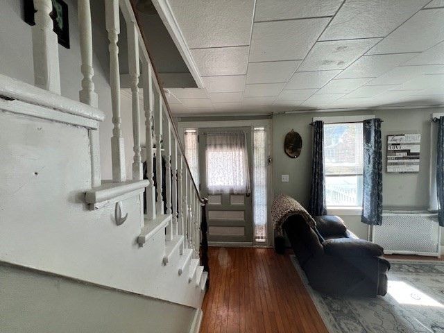 93 Maple St, Greenfield, MA 01301