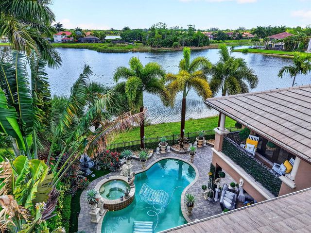 611 Edgebrook Lane, Royal Palm Beach, FL 33411
