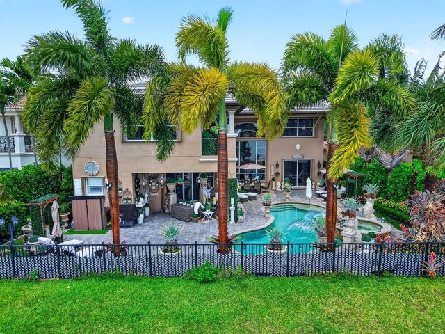 611 Edgebrook Lane, Royal Palm Beach, FL 33411