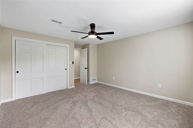 8241 Thompson Run, Mccandless, PA 15237