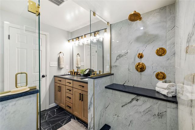 8241 Thompson Run, Mccandless, PA 15237