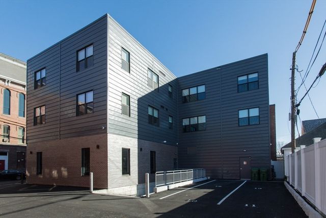 13 W Central Street 7, Natick, MA 01760